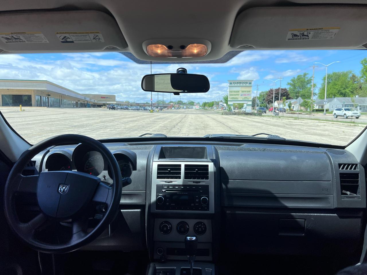Dodge Nitro SE 4WD 2011