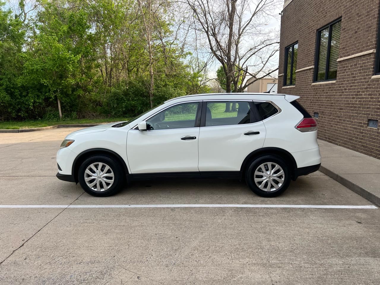 Nissan Rogue S 2WD 2016