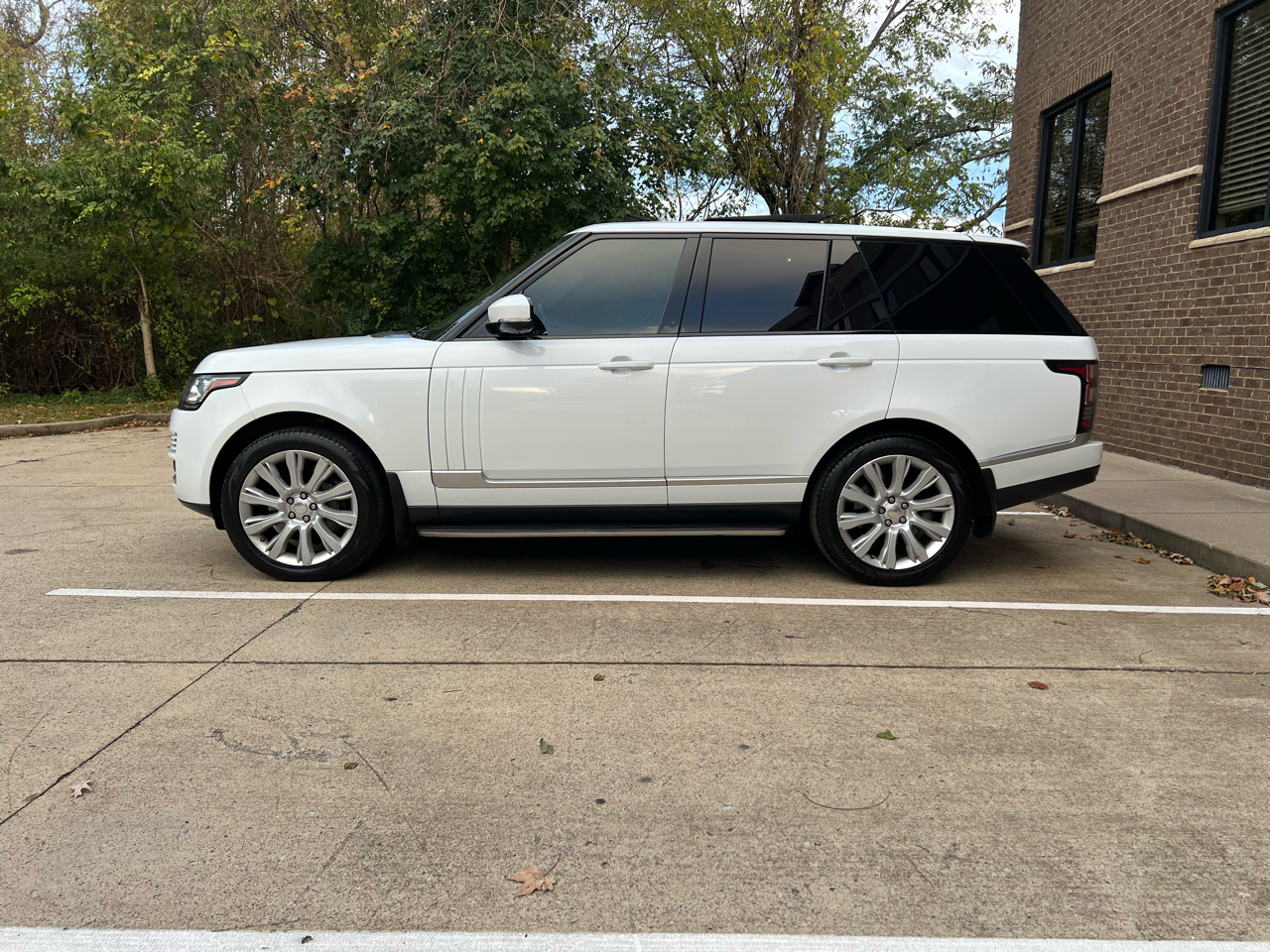 Land Rover Range Rover 5.0L V8 Supercharged 2014 Land Rover Range Rover 5.0L V8 Supercharged 2014