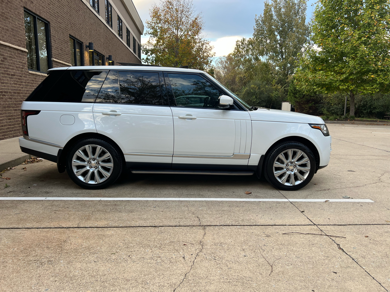 Land Rover Range Rover 5.0L V8 Supercharged 2014 Land Rover Range Rover 5.0L V8 Supercharged 2014