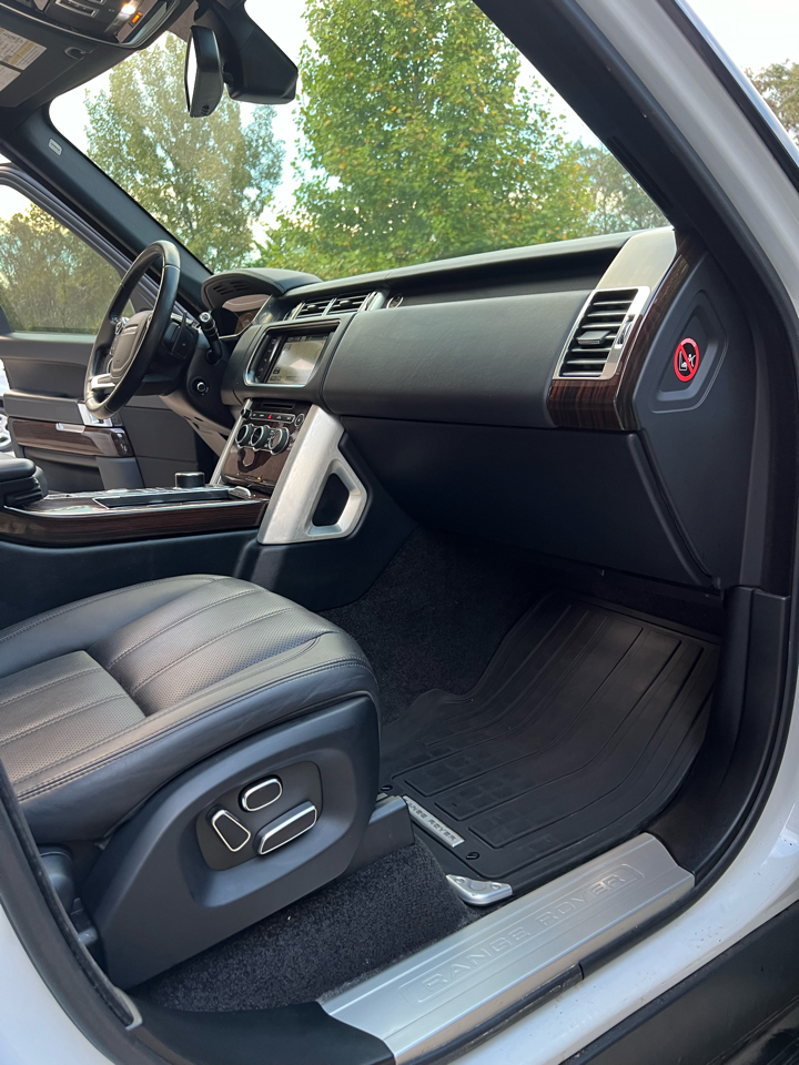 Land Rover Range Rover 5.0L V8 Supercharged 2014 Land Rover Range Rover 5.0L V8 Supercharged 2014