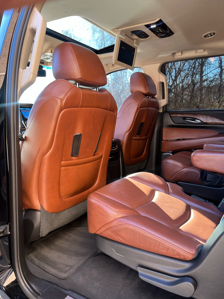 Cadillac Escalade ESV Luxury 4WD 2015