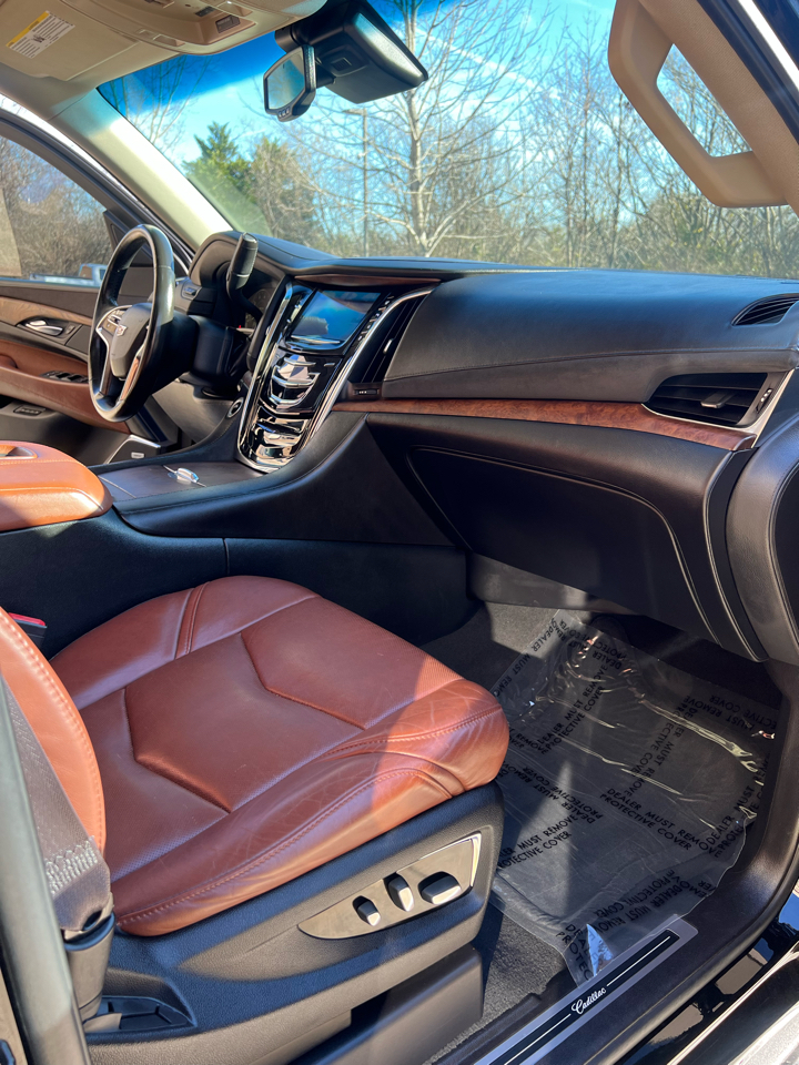 Cadillac Escalade ESV Luxury 4WD 2015