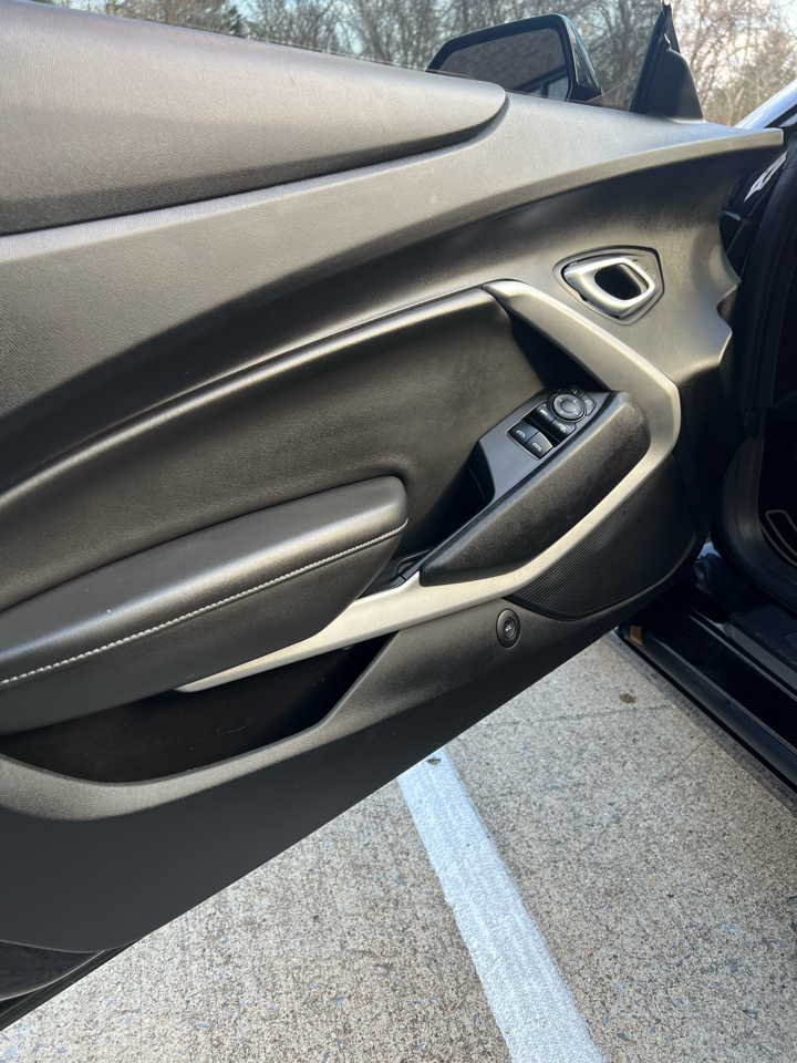 Chevrolet Camaro 1LT Convertible 8A 2019