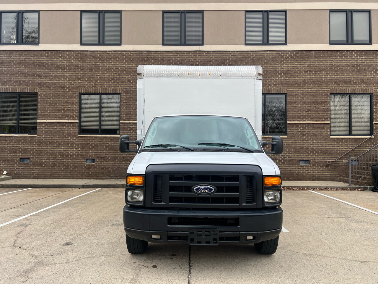 Ford Econoline E-350 Super Duty 2016