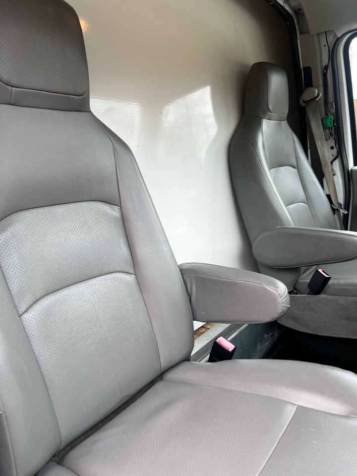 Ford Econoline E-350 Super Duty 2016