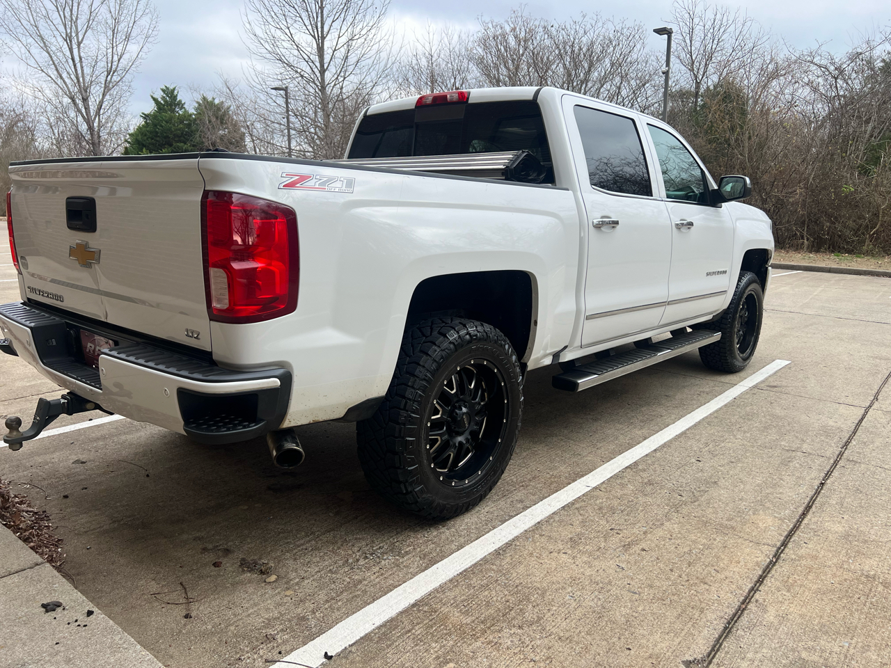 Chevrolet Silverado 1500 LTZ Crew Cab 4WD 2017