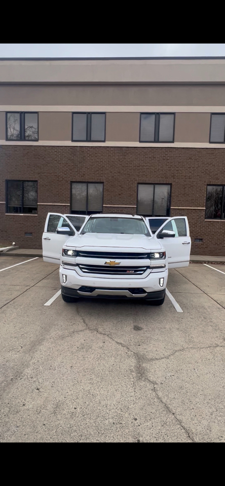 Chevrolet Silverado 1500 LTZ Crew Cab 4WD 2017