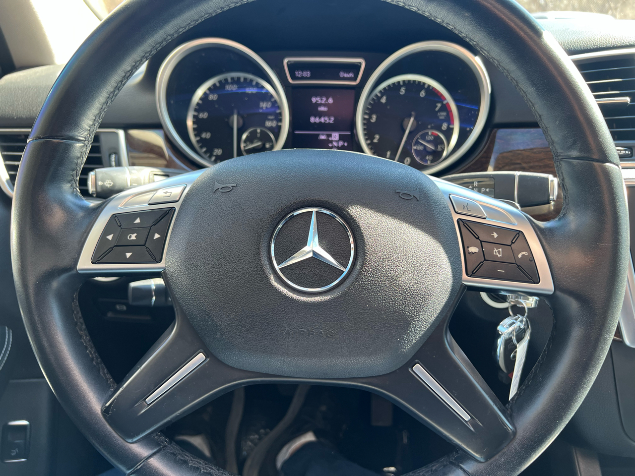Mercedes-Benz M-Class ML350 4MATIC 2012