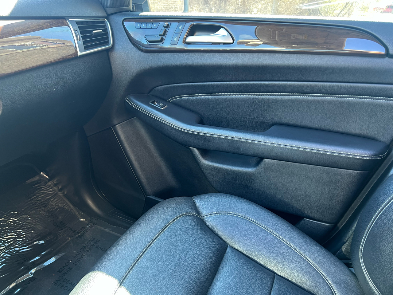 Mercedes-Benz M-Class ML350 4MATIC 2012