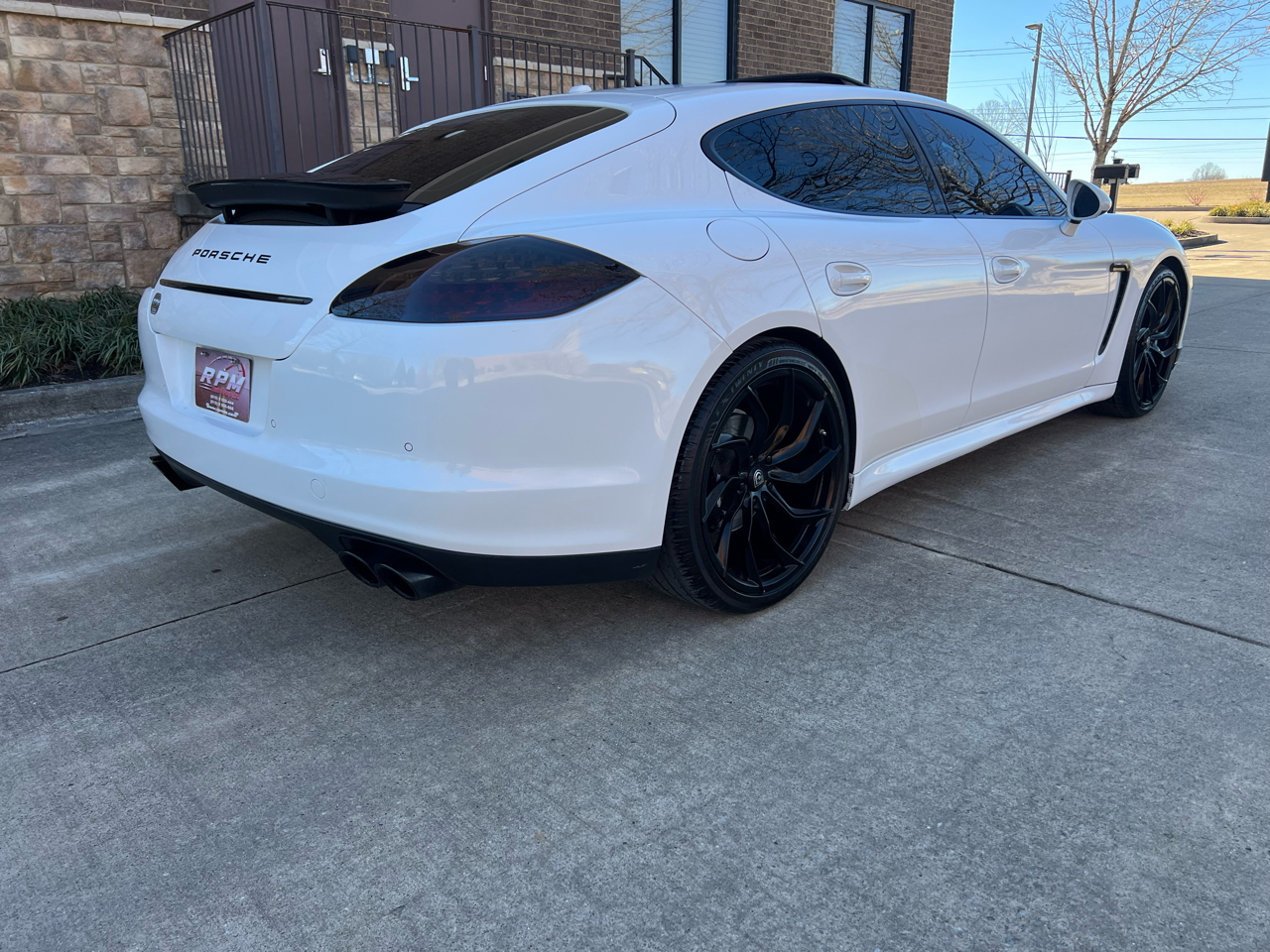 Porsche Panamera 4 2011