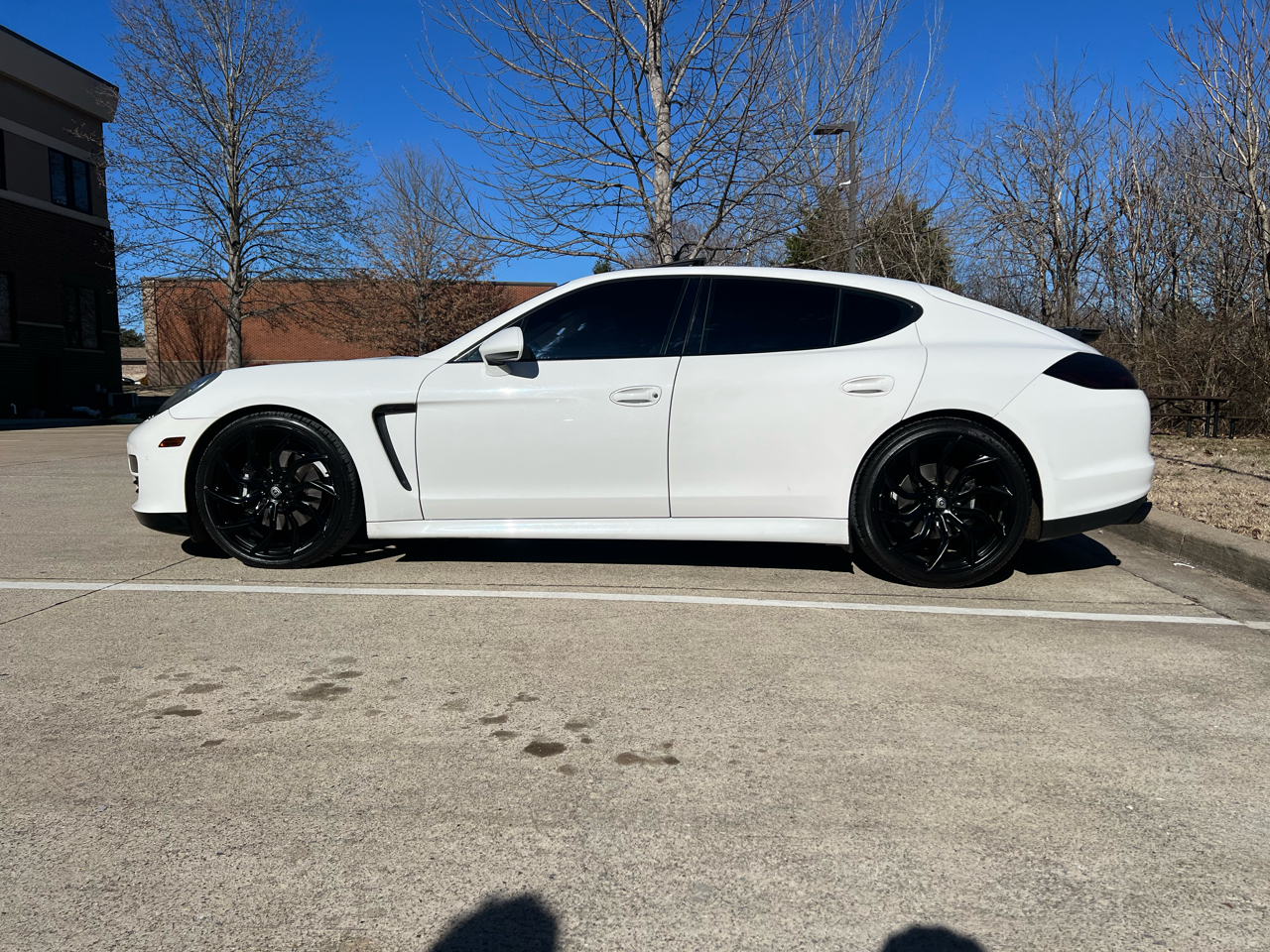 Porsche Panamera 4 2011