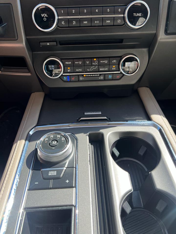 Ford Expedition XLT 2WD 2018