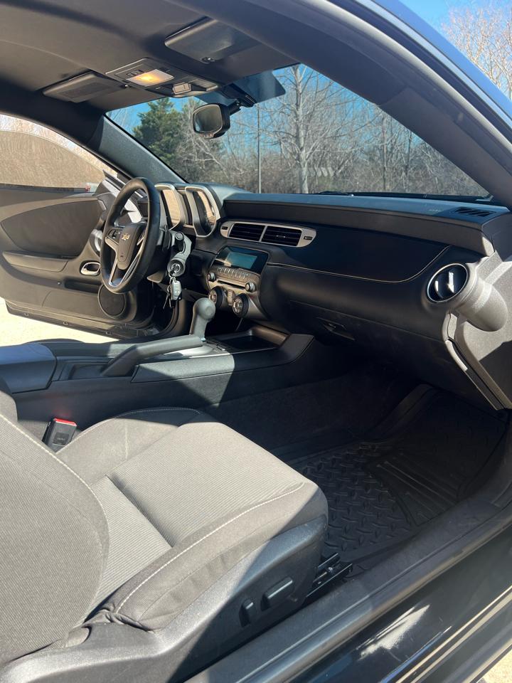 Chevrolet Camaro Coupe 1LT 2012