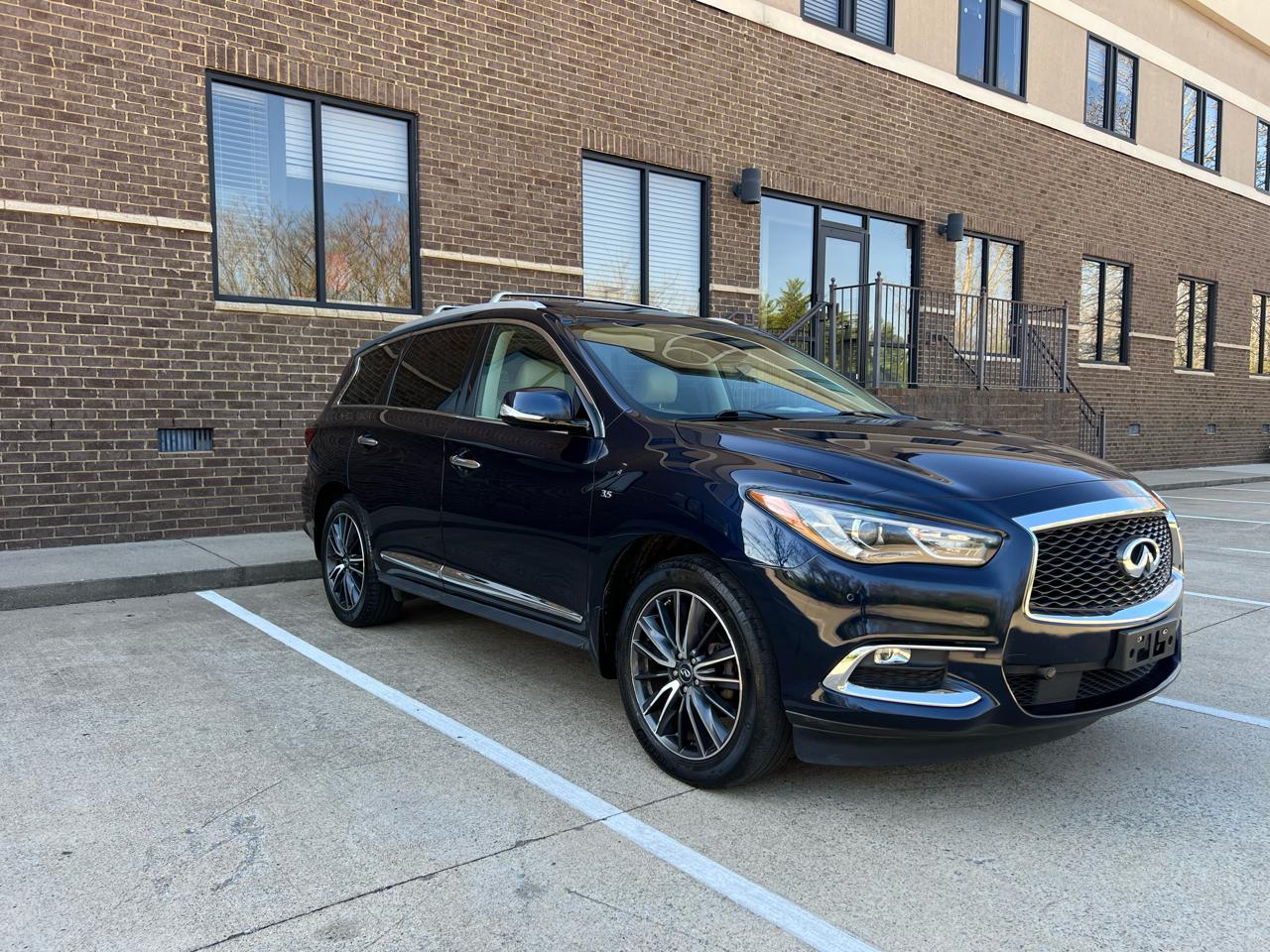 Infiniti QX60 Base AWD 2017