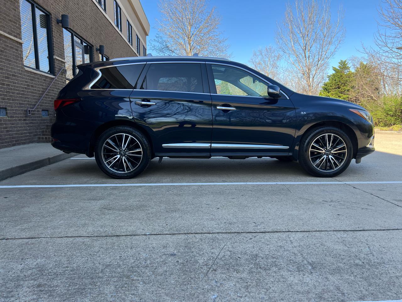 Infiniti QX60 Base AWD 2017