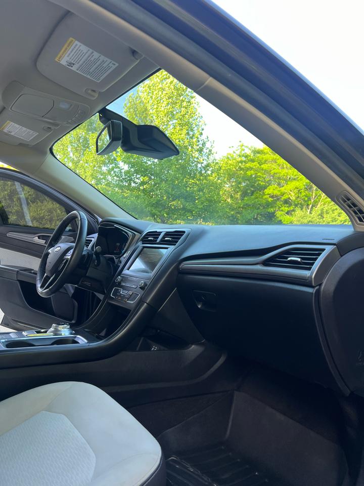 Ford Fusion SE 2019