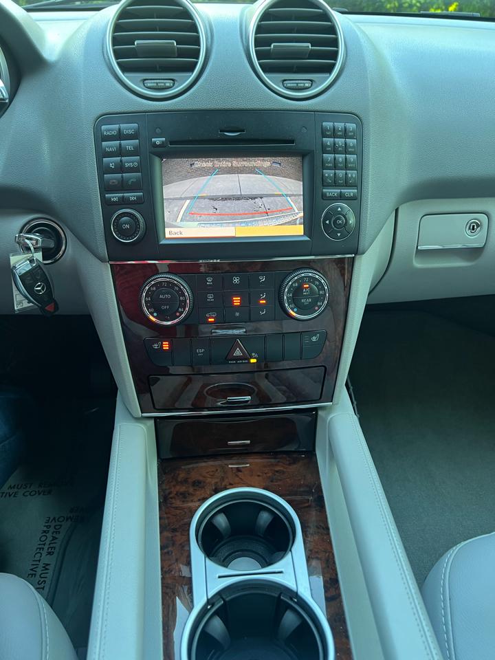 Mercedes-Benz M-Class ML350 2011