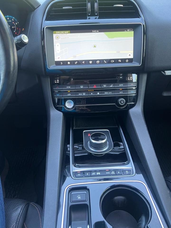 Jaguar F-Pace 35t Prestige 2017