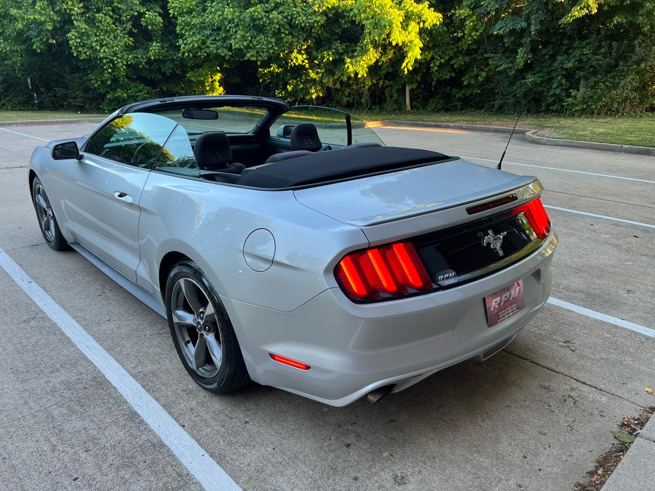 Ford Mustang V6 Convertible 2016