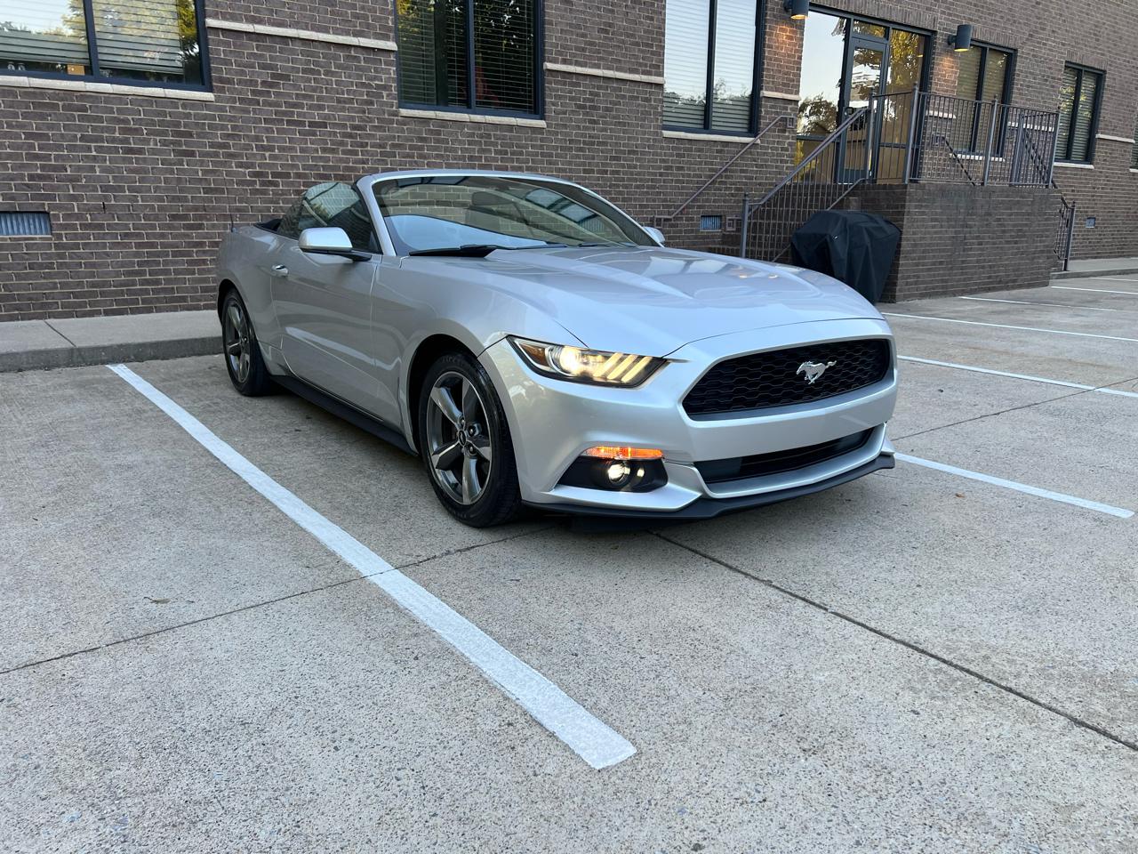 Ford Mustang V6 Convertible 2016