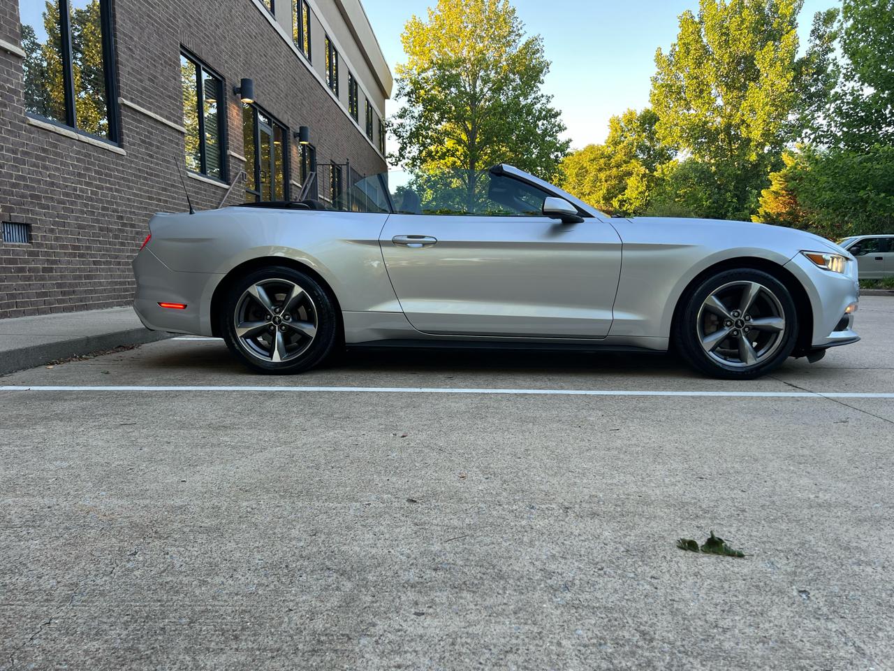 Ford Mustang V6 Convertible 2016