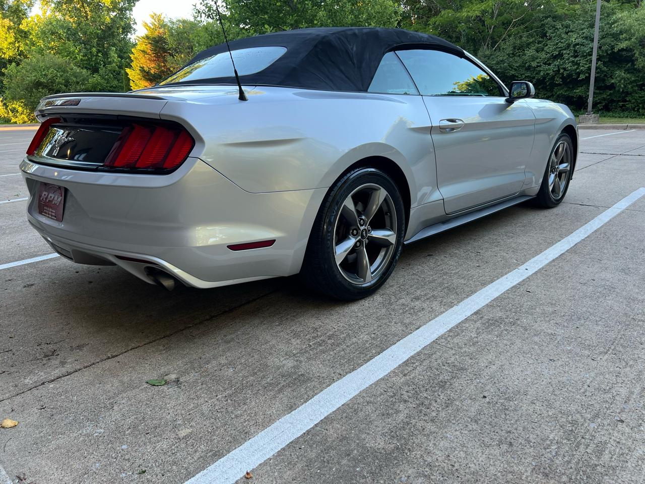 Ford Mustang V6 Convertible 2016
