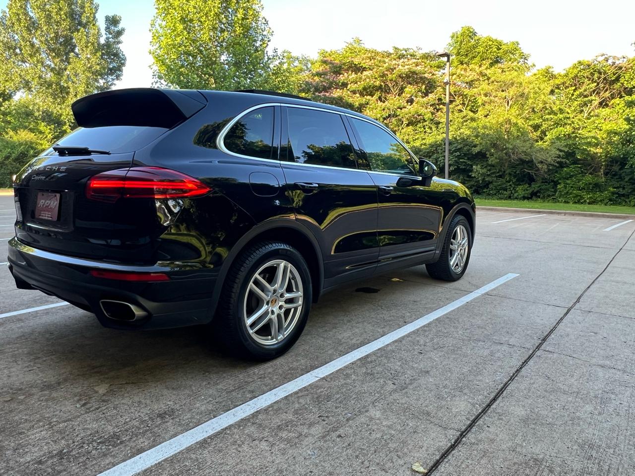 Porsche Cayenne Base 2016