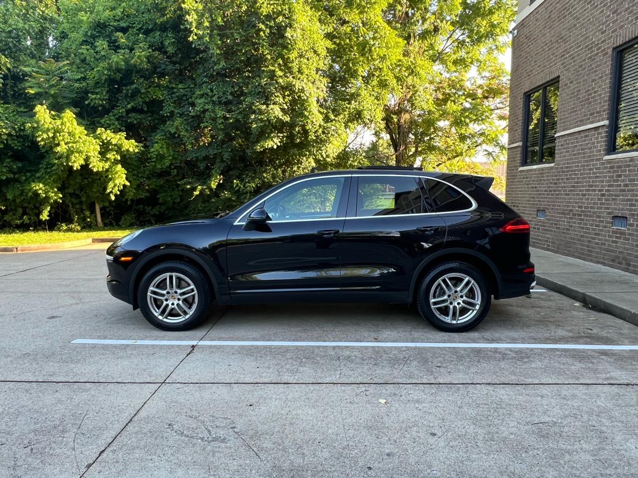 Porsche Cayenne Base 2016
