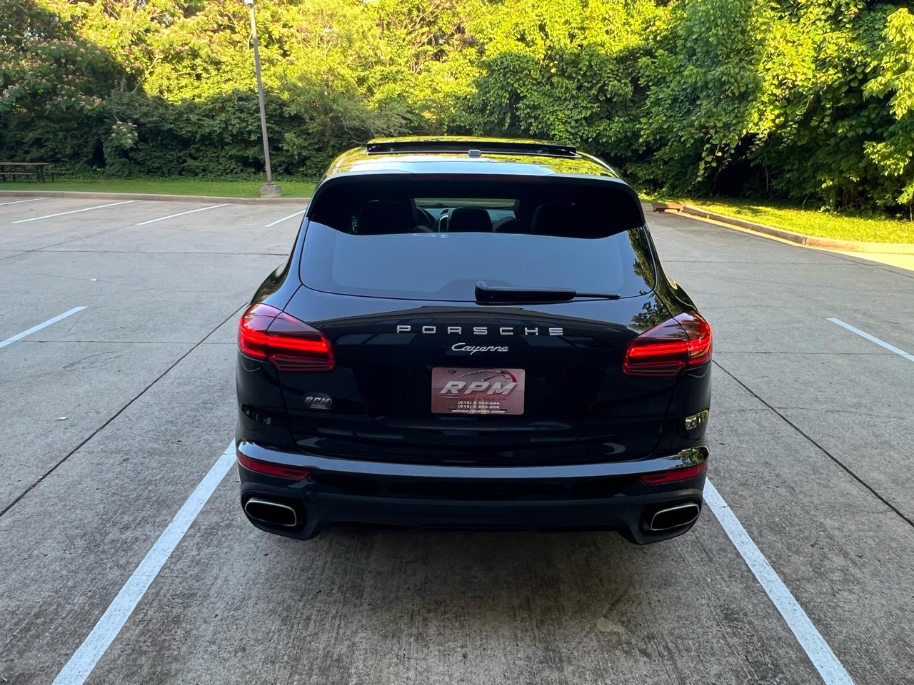 Porsche Cayenne Base 2016