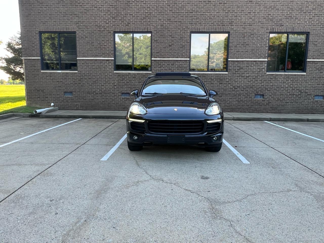 Porsche Cayenne Base 2016