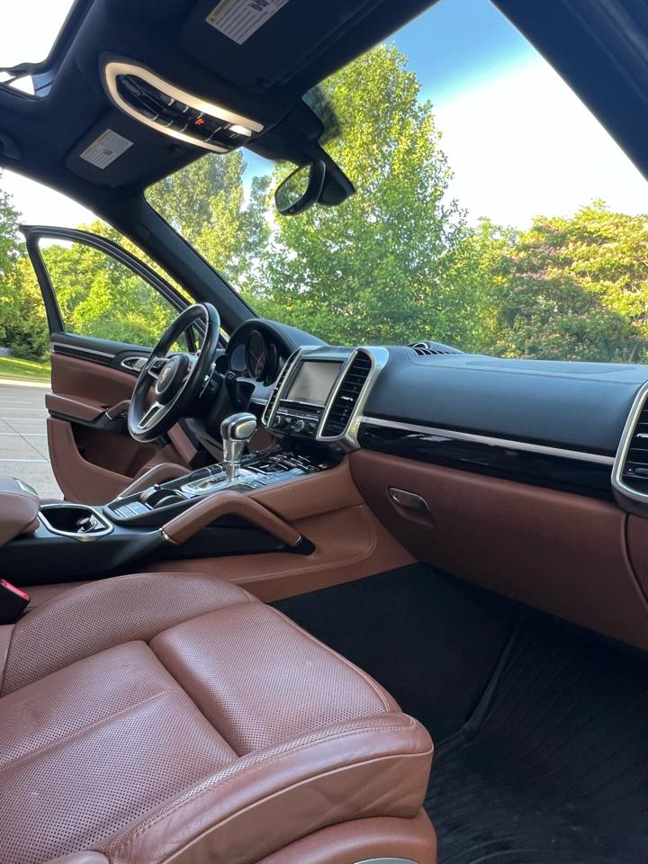 Porsche Cayenne Base 2016