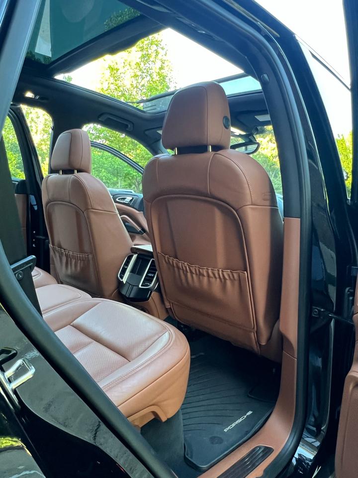 Porsche Cayenne Base 2016