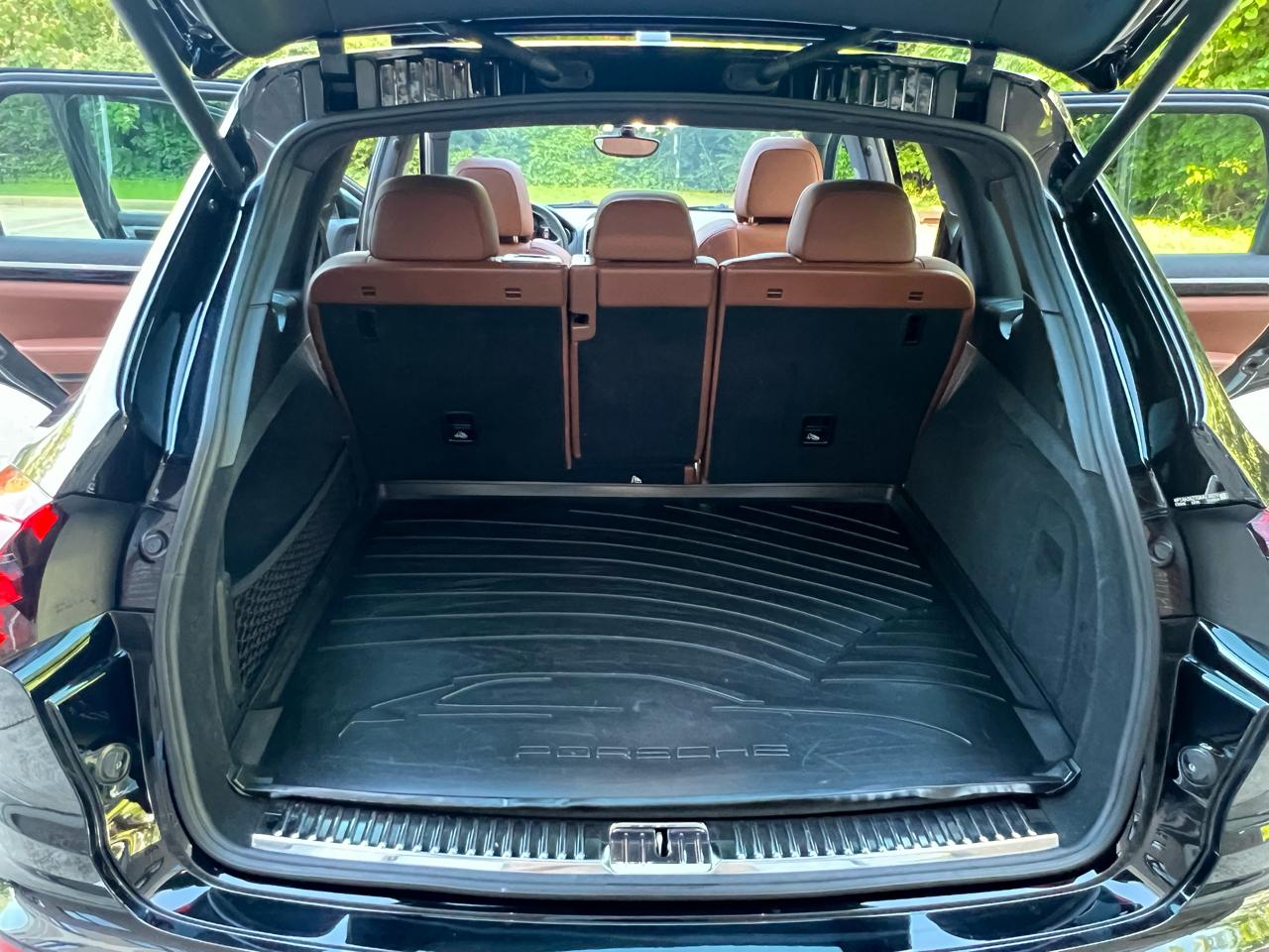 Porsche Cayenne Base 2016