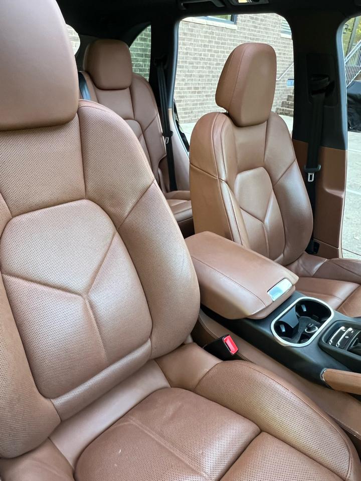 Porsche Cayenne Base 2016