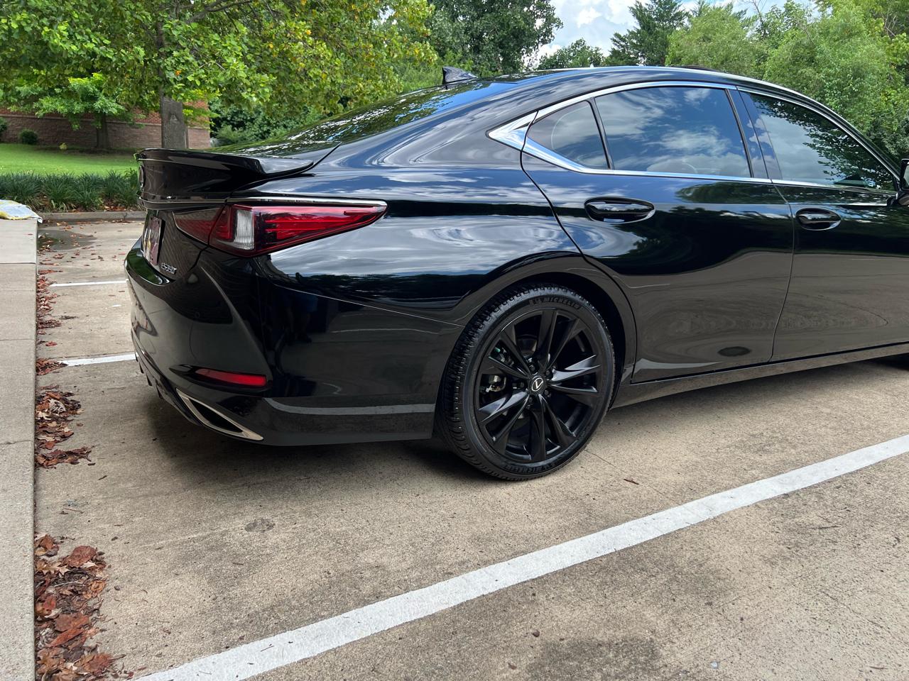 Lexus ES 350 Base 2022