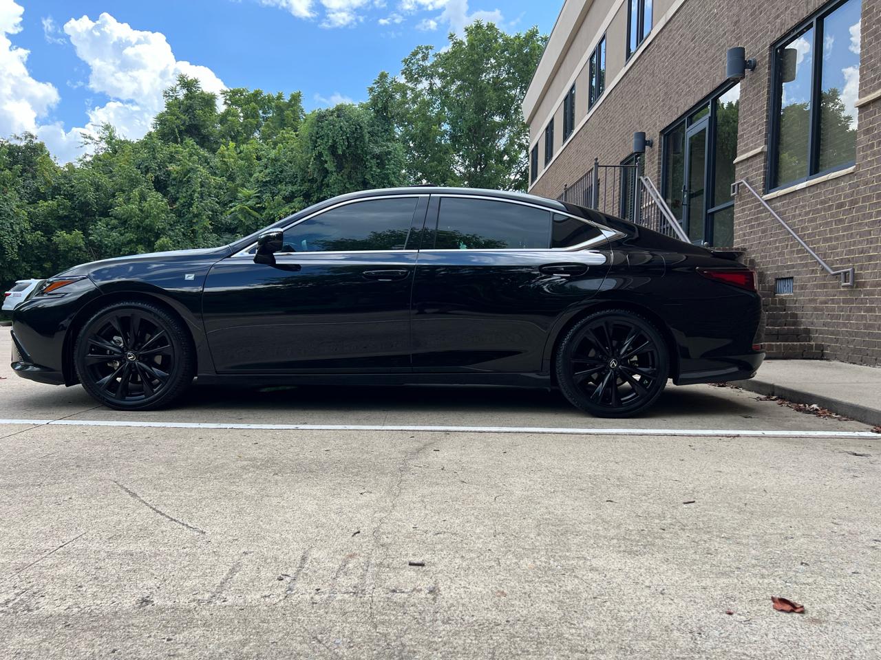 Lexus ES 350 Base 2022