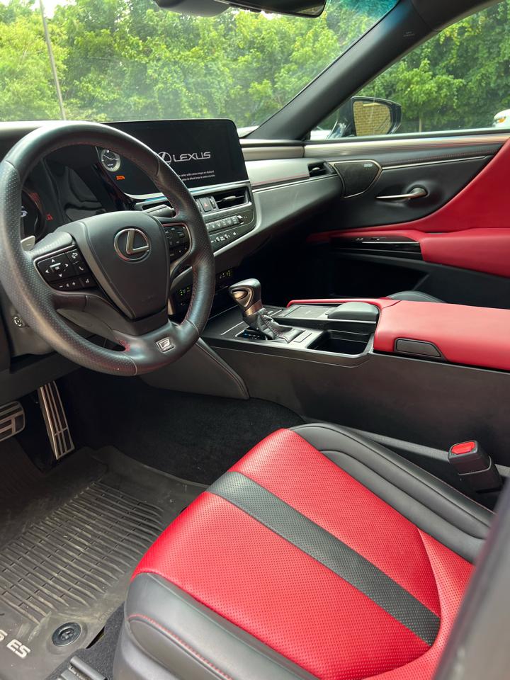 Lexus ES 350 Base 2022