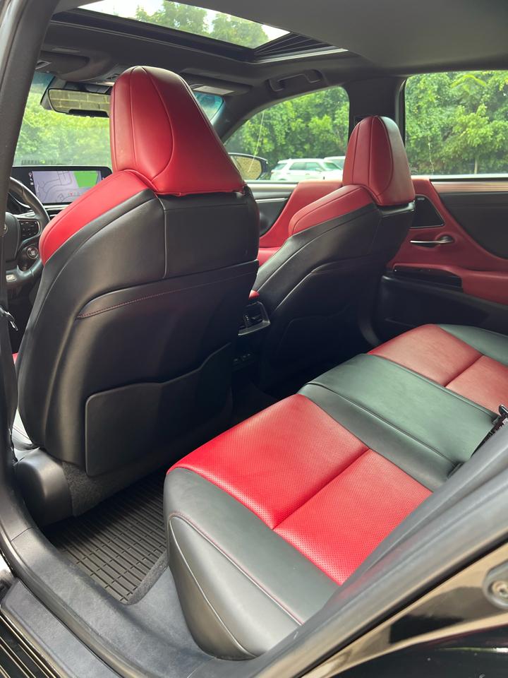Lexus ES 350 Base 2022