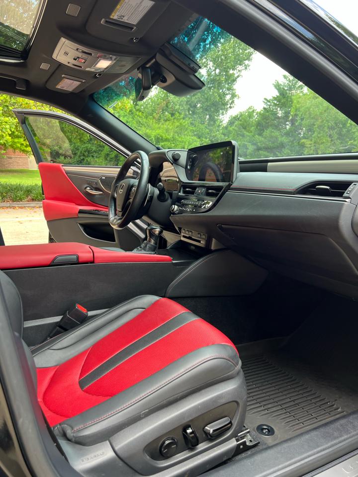 Lexus ES 350 Base 2022