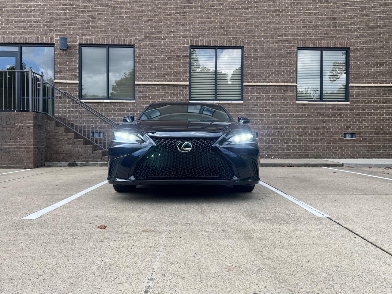 Lexus ES 350 Base 2022
