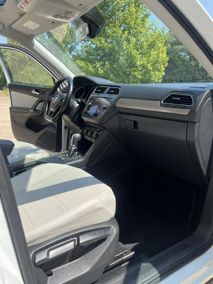 Volkswagen Tiguan SE 2018