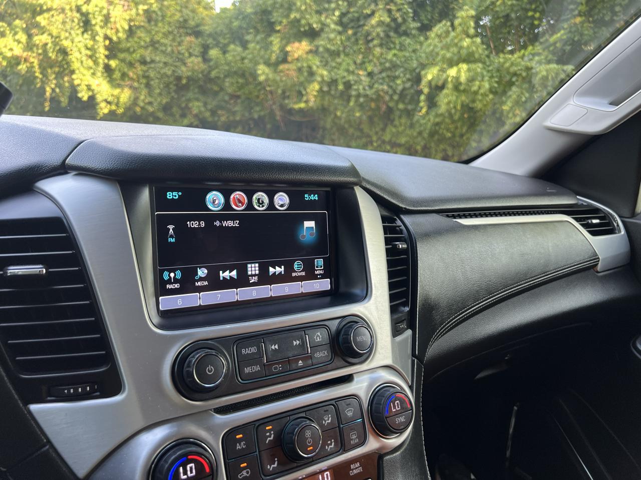 GMC Yukon XL SLE 2WD 2017