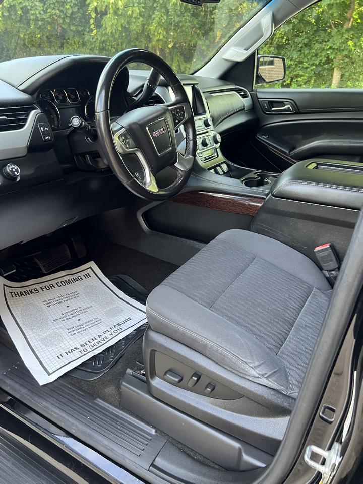GMC Yukon XL SLE 2WD 2017