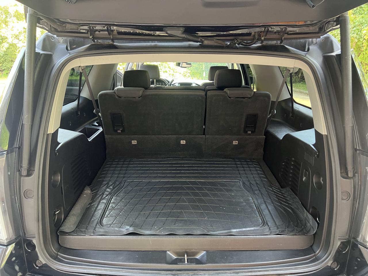 GMC Yukon XL SLE 2WD 2017