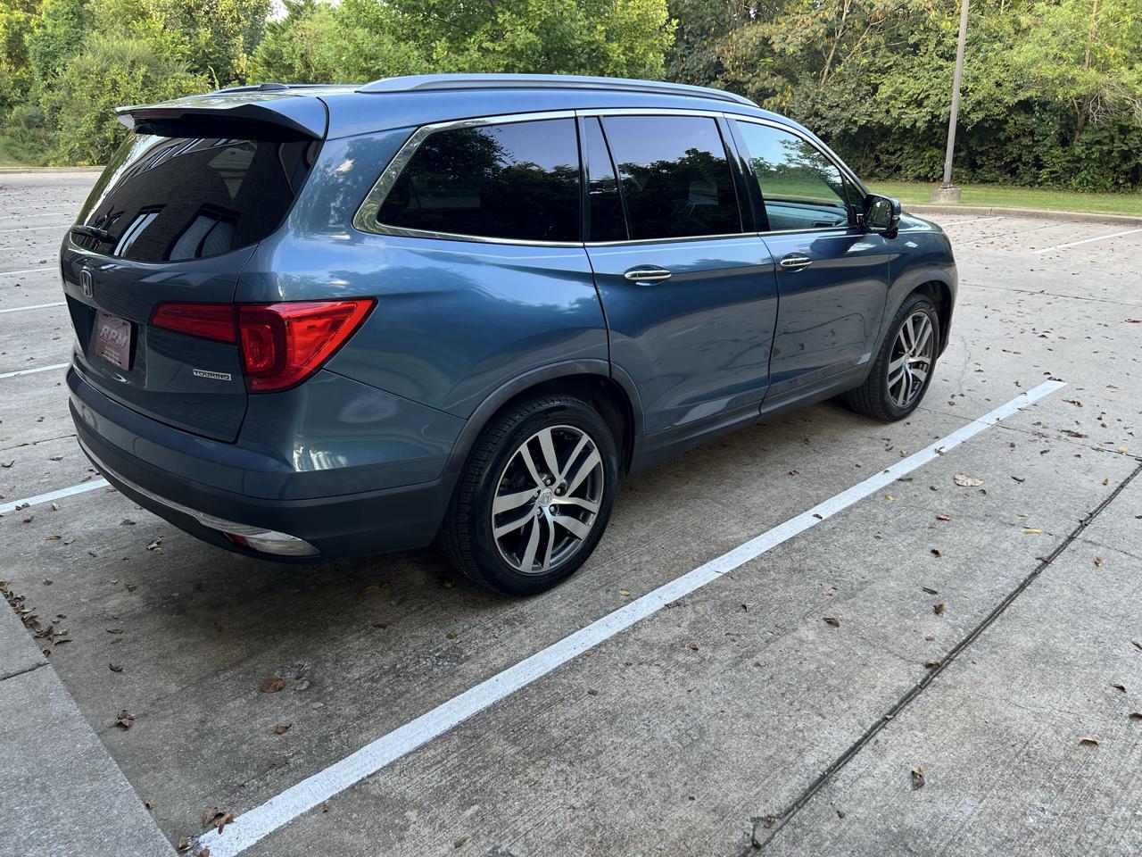 Honda Pilot Touring 2WD 2016