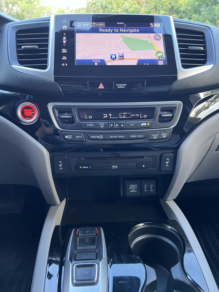 Honda Pilot Touring 2WD 2016