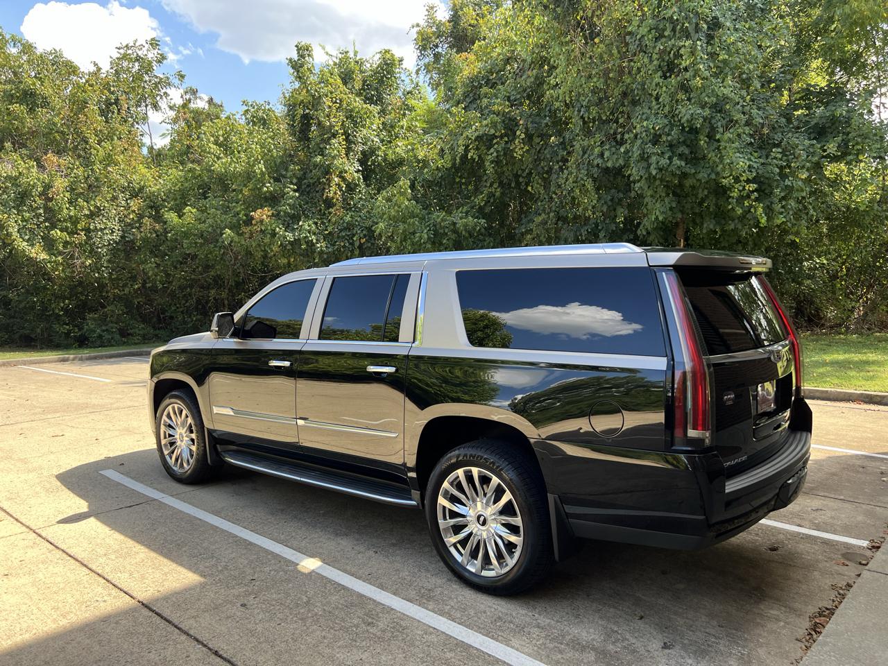 Cadillac Escalade ESV 2WD Standard 2016