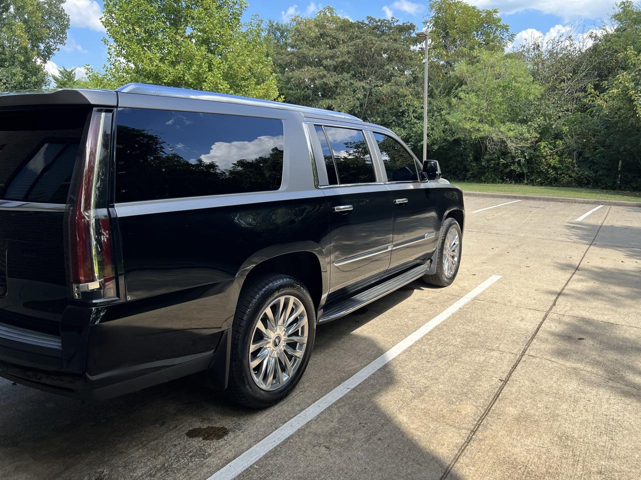 Cadillac Escalade ESV 2WD Standard 2016