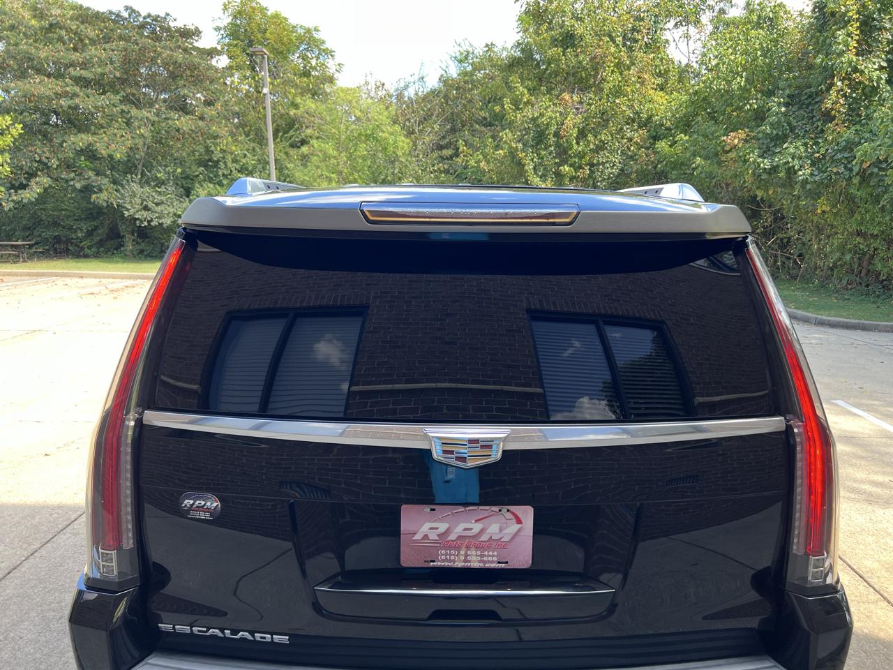 Cadillac Escalade ESV 2WD Standard 2016